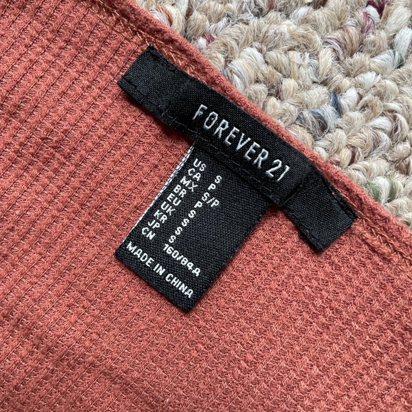 Forever 21 low cut brown crop top - size S - perfect for a night out! - Picture 4 of 4